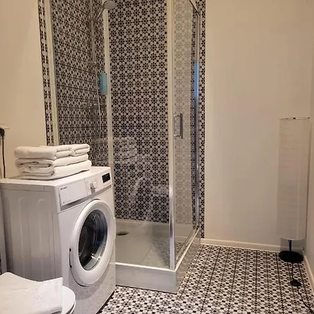 Апартаменты 16 Ptak Szpital Matki Polki Szpital Kopernika Mandoria Orientarium Atlas Arena Plac Zabaw - Zamojska 20a M16 Parking