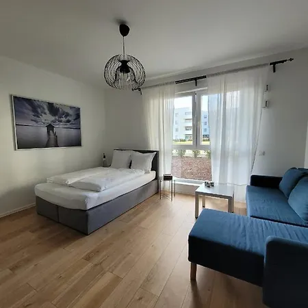 Bast 16 Apartamenty: Urban Convenience Near Key Landmarks Lodz (Lodz)