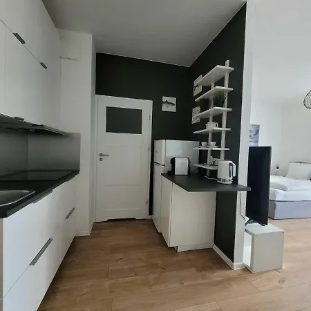 Bast 16 Apartamenty: Urban Convenience Near Key Landmarks Apartment Lodz (Lodz)