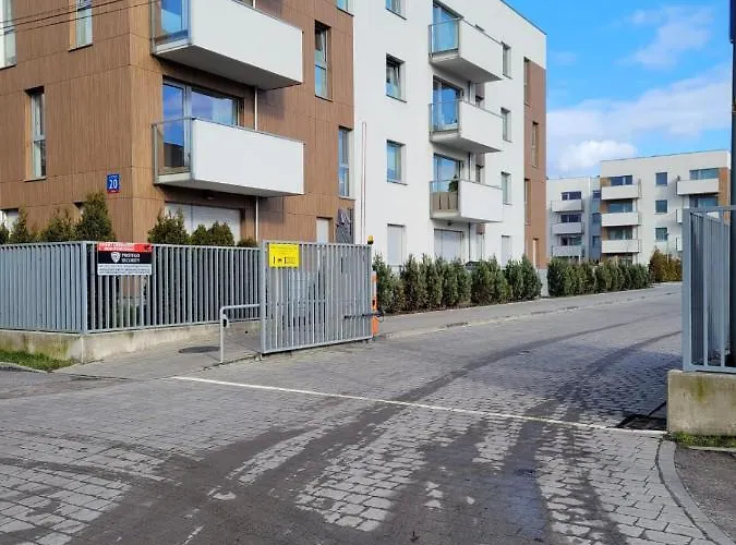 Lejlighed Bast 16 Ptak Szpital Matki Polki Szpital Kopernika Mandoria Orientarium Atlas Arena Plac Zabaw - Zamojska 20a M16 Parking Łódź